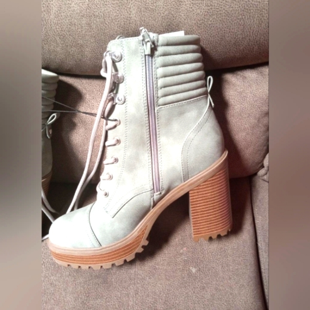 GBG Guess Women's Boots Size 10